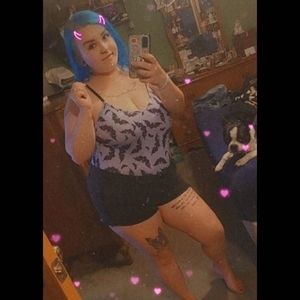 Meet your Posher, Marissa